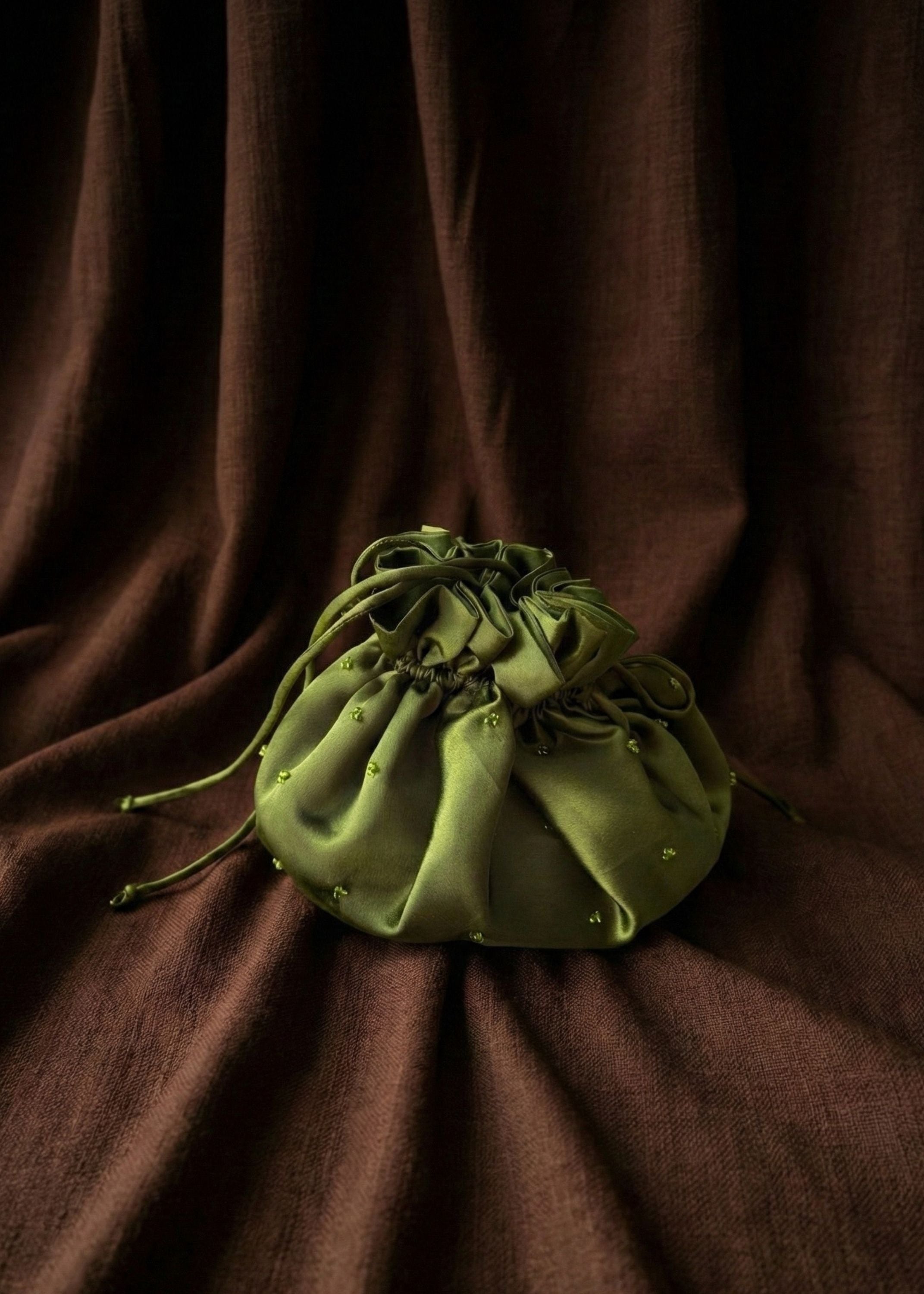 Ivy Potli Bag - Christmas Edition