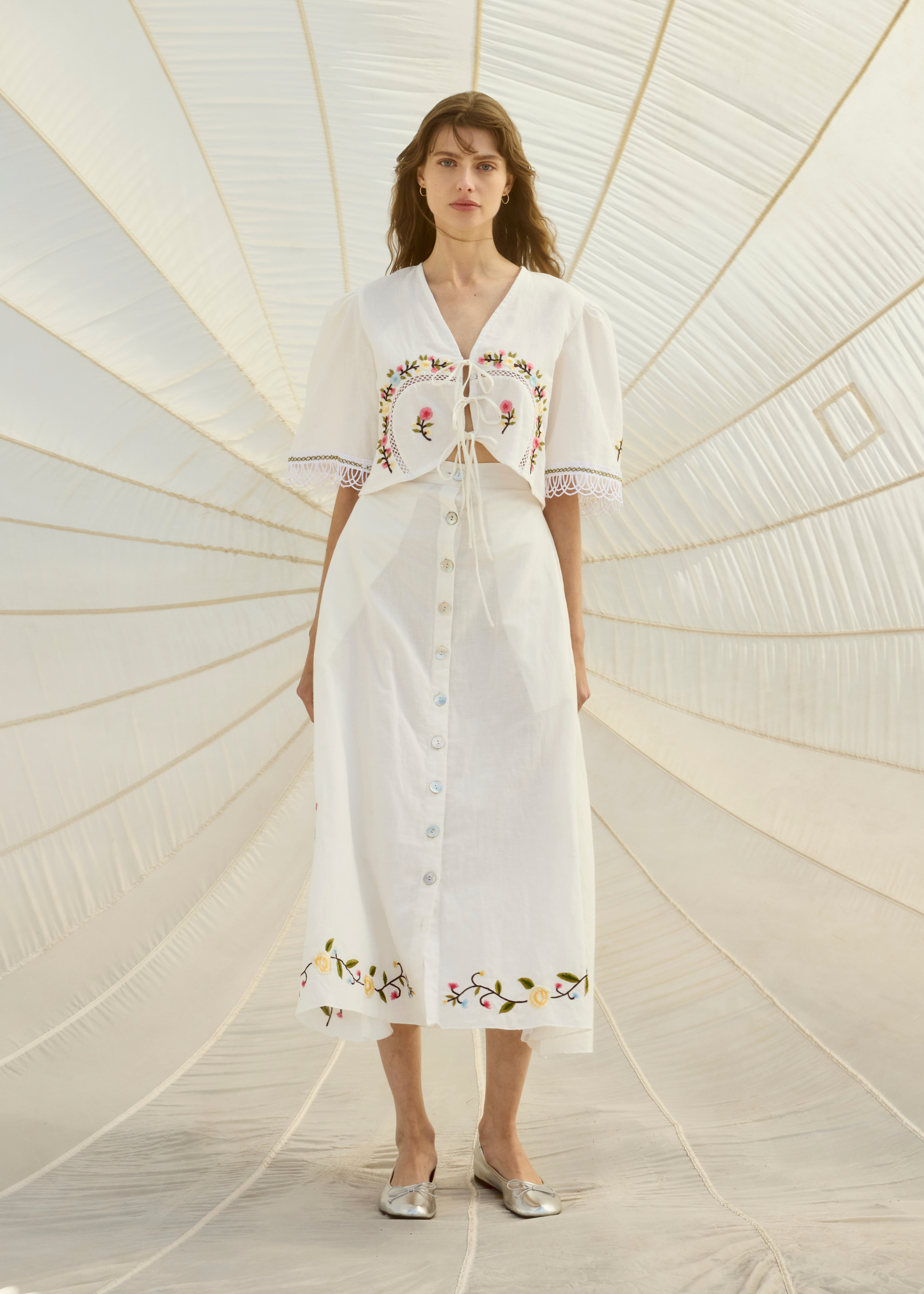 Sudi Embroidery Midi Set