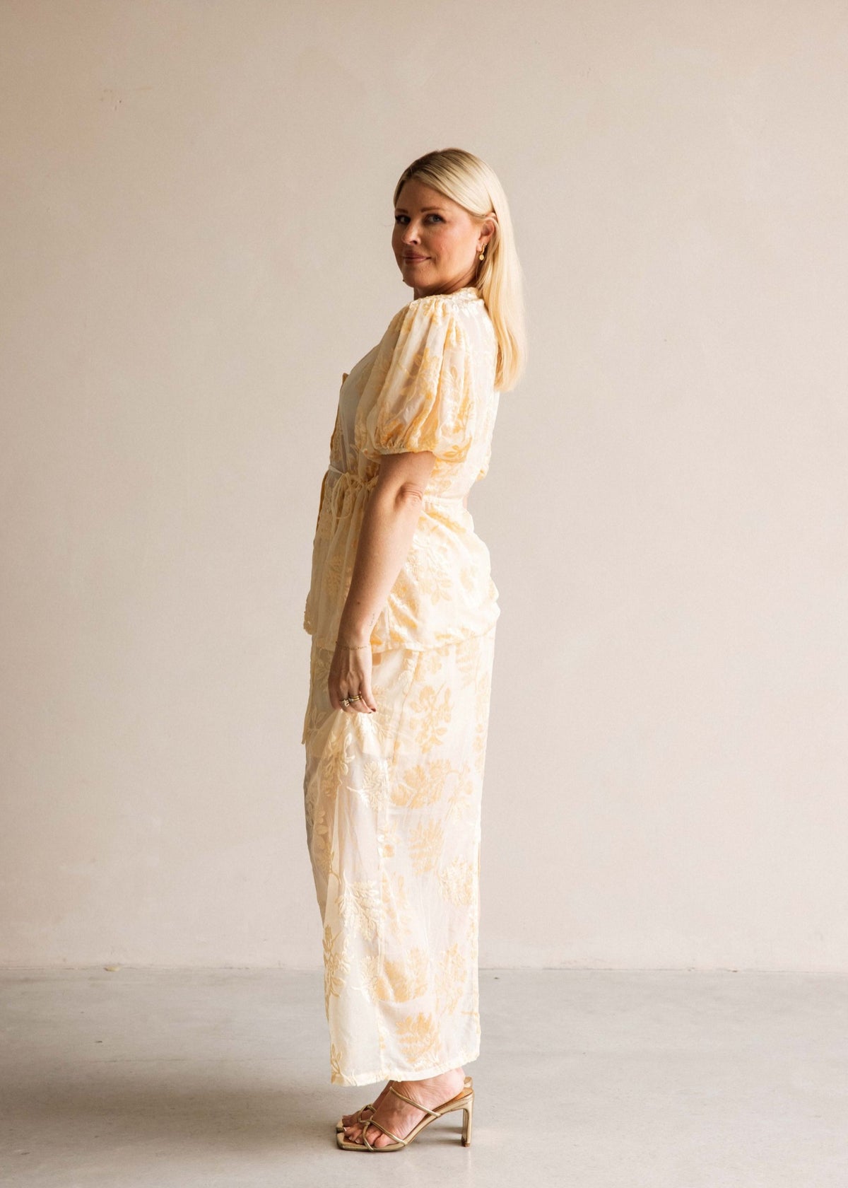 Cara Top | Lemon
