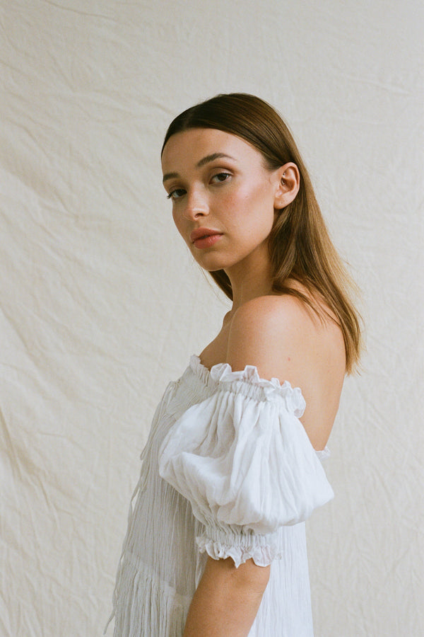 Kaira | White | Sample