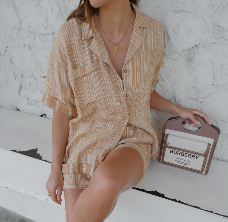 Lia Set | Medium | Sample